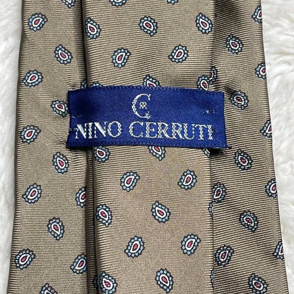Nino Cerruti Men's Brown 100% Silk Paisley Print Tie One Size - Picture 4 of 5